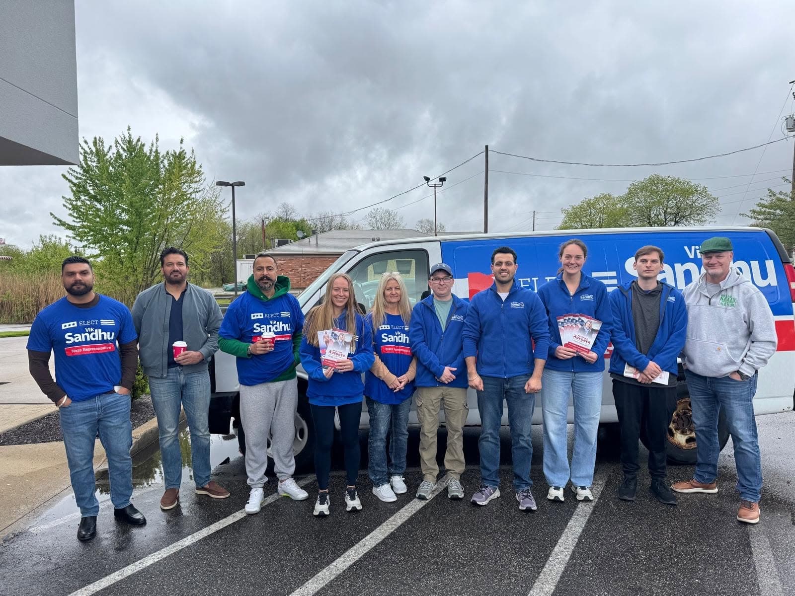 Vik Sandhu and volunteers